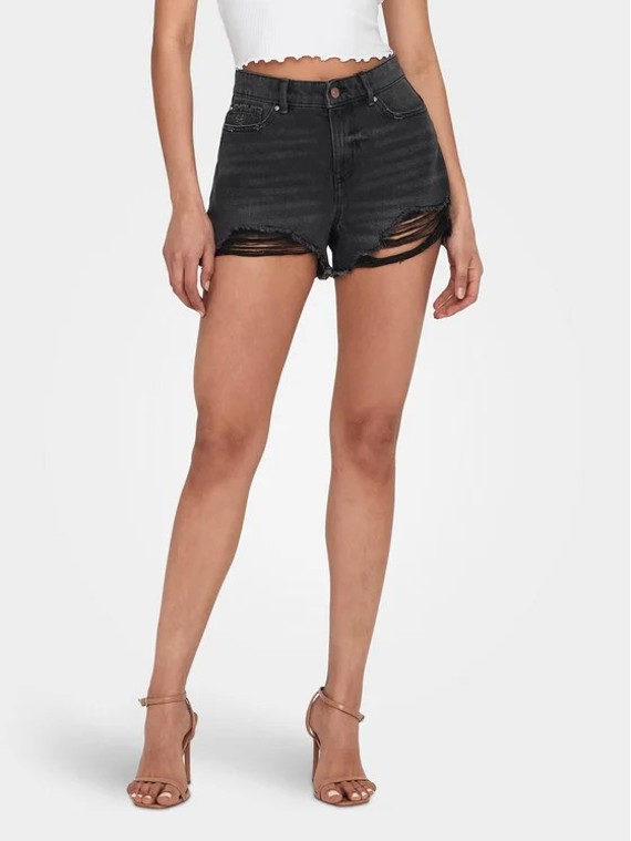SHORT IN JEANS